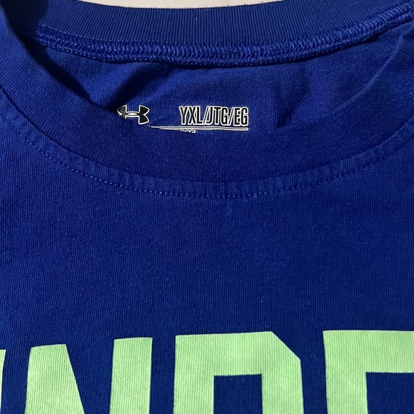 Boys Under Armour t shirt. Size YXL - Picture 3 of 3